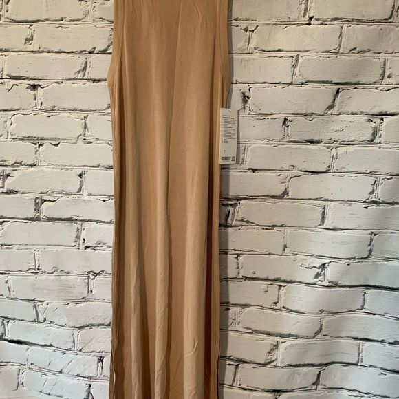 Lululemon Ease of it All Dress - Picture 4 of 8